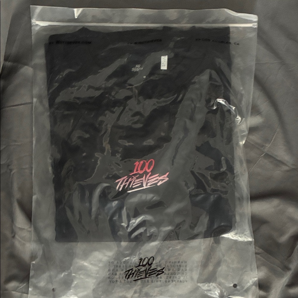 100 Thieves Black long sleeve T-Shirt